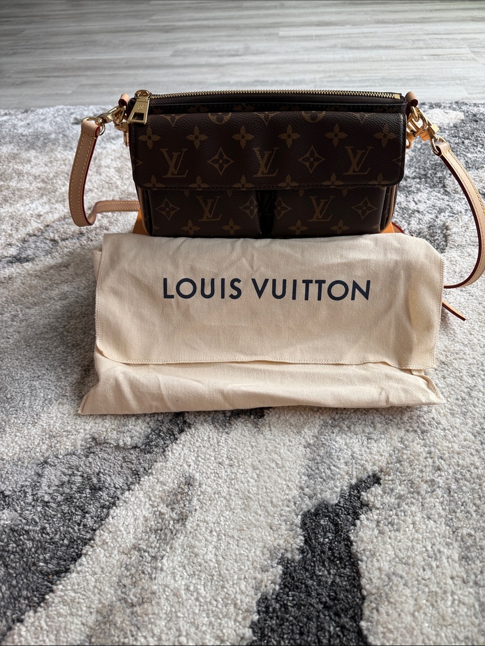 Louis Vuitton Monogram Canvas Brown Crossbody with Natural Vachetta Trim